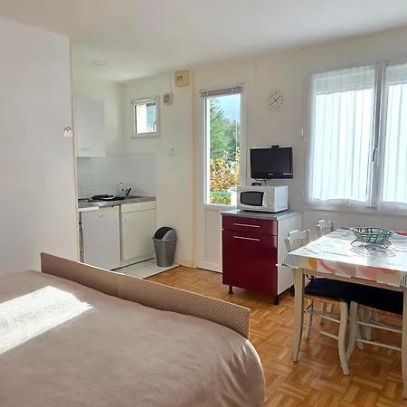 Avec Balcon, Jardin Commun, Wifi, Pres Des Thermes - Fr-1-541-192 公寓 拉罗什波赛