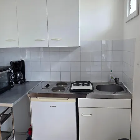 Avec Balcon, Jardin Commun, Wifi, Pres Des Thermes - Fr-1-541-192 拉罗什波赛